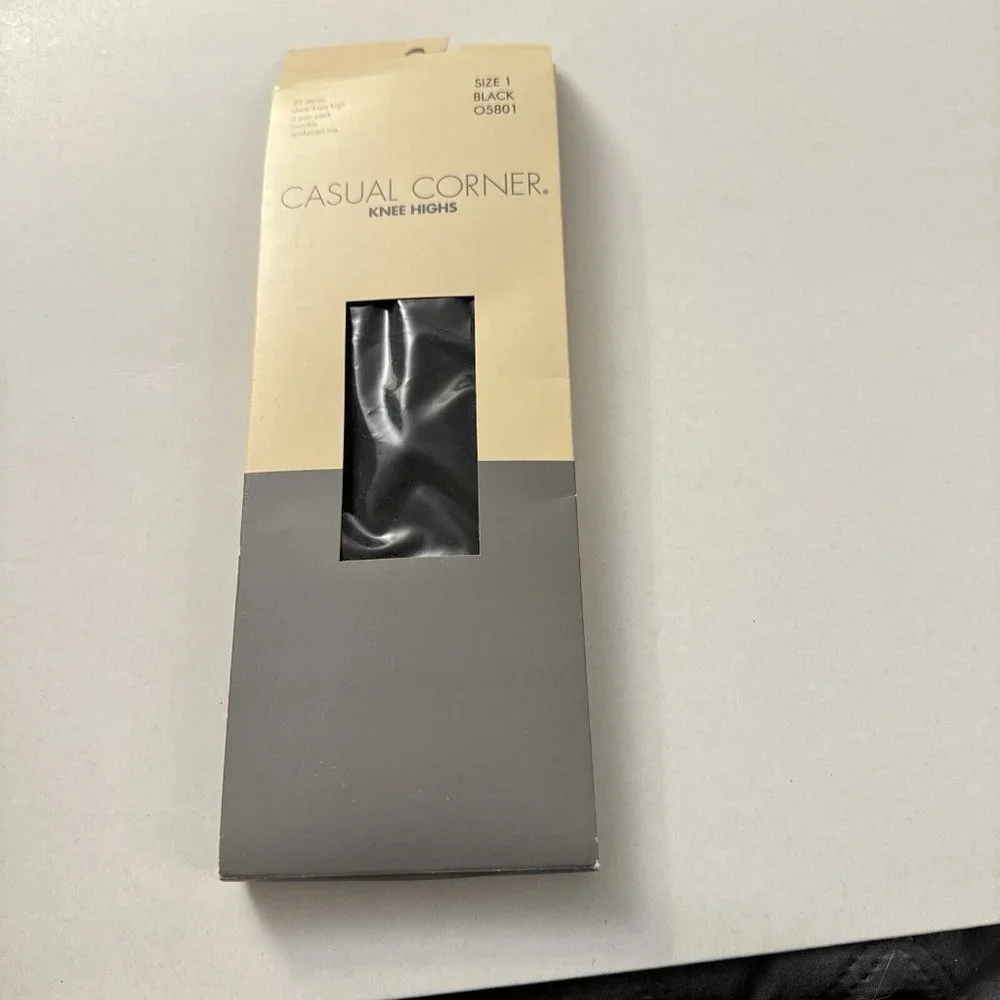 New Casual Corner Knee Highs Size 1 Black 2 Pair D24